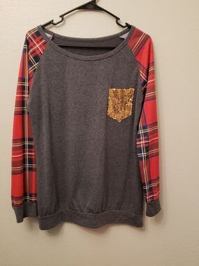 Mainstays Gray Raglan Top with Red Plaid Sleeves and Gold Sequin Pocket